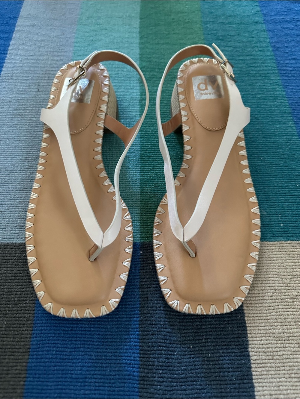 Dolce Vita off white nevi sandals